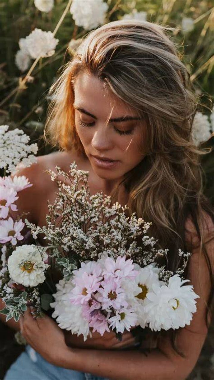 Blooming Beauty: The Allure Of Flower Top Photoshoots On TikTok